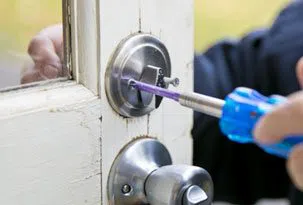 Fort Lauderdale Locksmith Store Fort Lauderdale, FL 954-744-1016 - 14a-Change-Locks